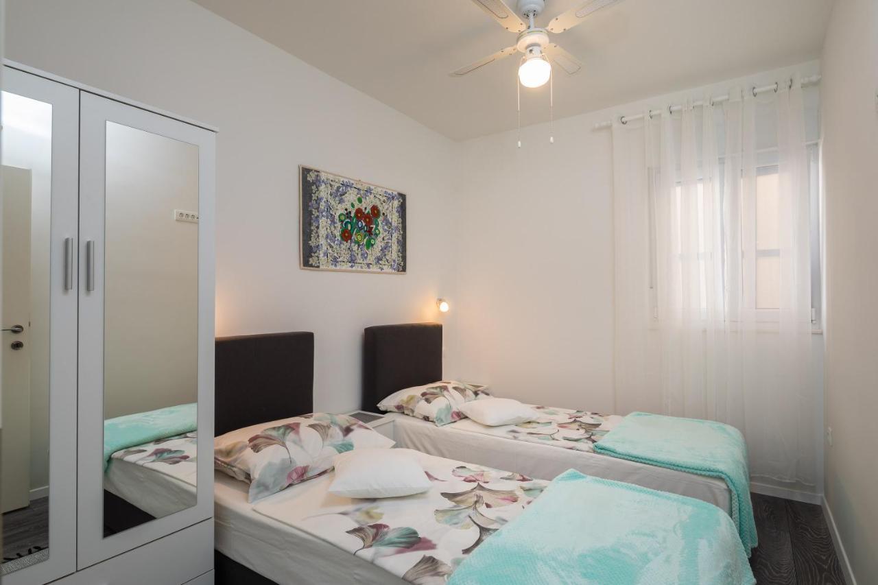 Seaside Deluxe Apartment Jesenice  Exterior photo
