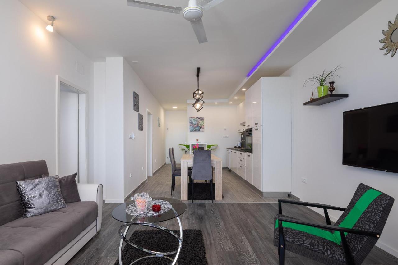 Seaside Deluxe Apartment Jesenice  Exterior photo